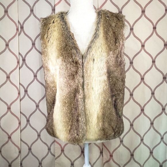 Ellison Faux Fur Vest Medium - Picture 1 of 11